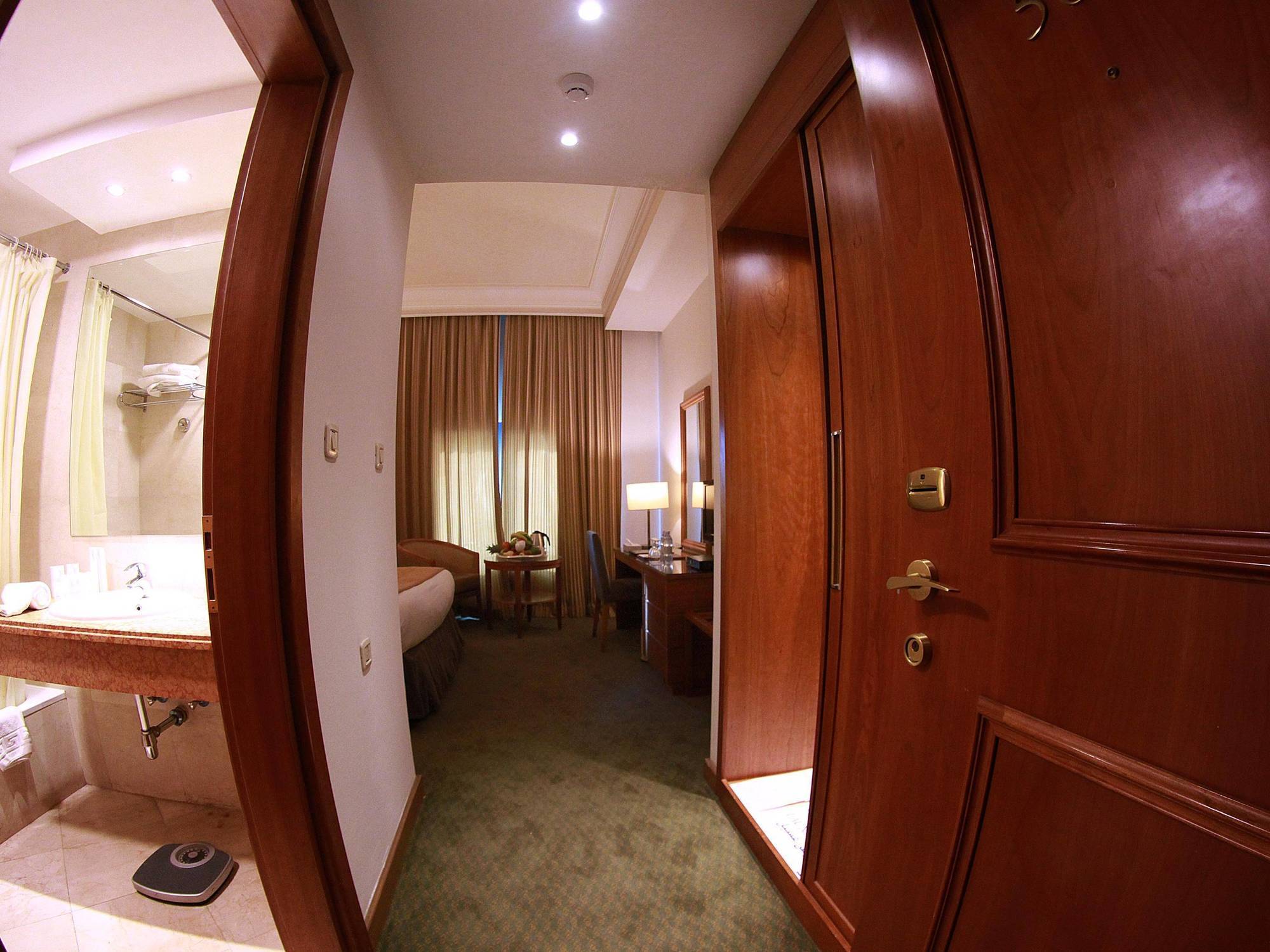 Sadeen Amman Hotel Esterno foto